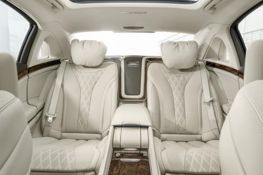 Интерьер Mercedes-Maybach S600 (X222) 2015 года  (WW) (фото 45 из 49)